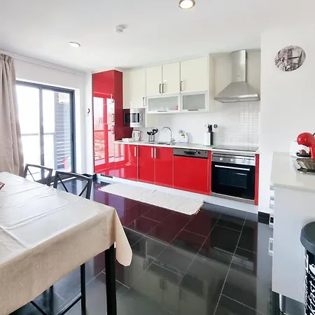 Rocha Tower Light Apartment