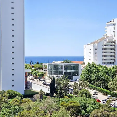 Rocha Tower Light Apartment