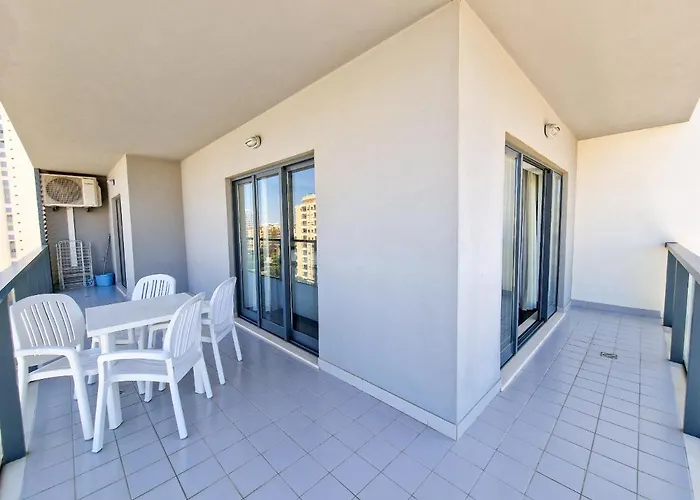 Rocha Tower Light Διαμέρισμα *